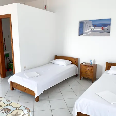 Galinis' Sea Front Apartment Nea Kallikrateia